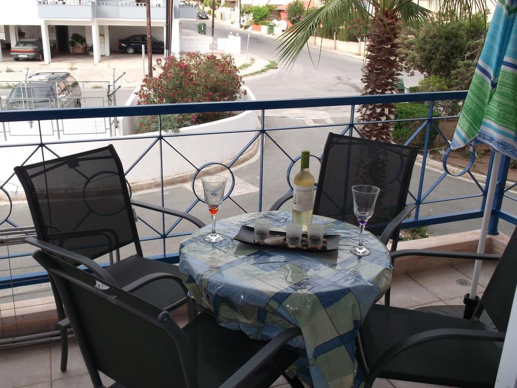 The Paphos Pafia 2 Apartment Luaran gambar
